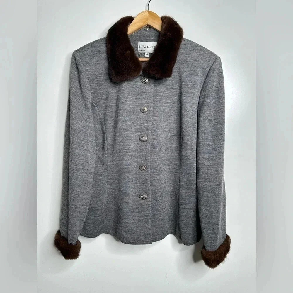 Lily & Taylor Gray Fur Collar Button Up Blazer Coat Size 16
